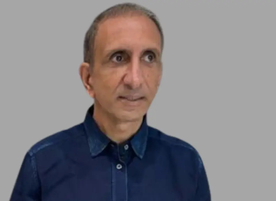 Dr Vicente Salek